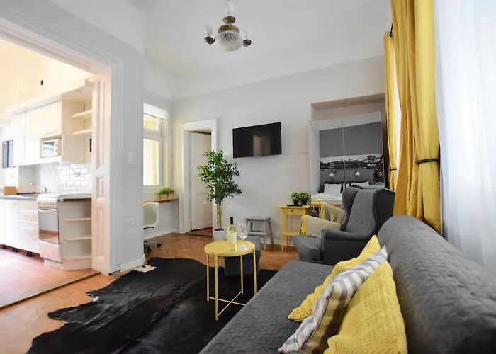 Standard Apartment By Hi5 - Chainbridge